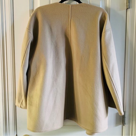 Uniqlo Beige Oversized Wool Blend Short Flowy Button Pocket Jacket | Small - Picture 5 of 8